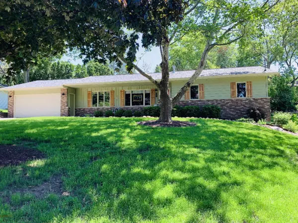 2013 Brunsink NE Drive, Grand Rapids, MI 49503