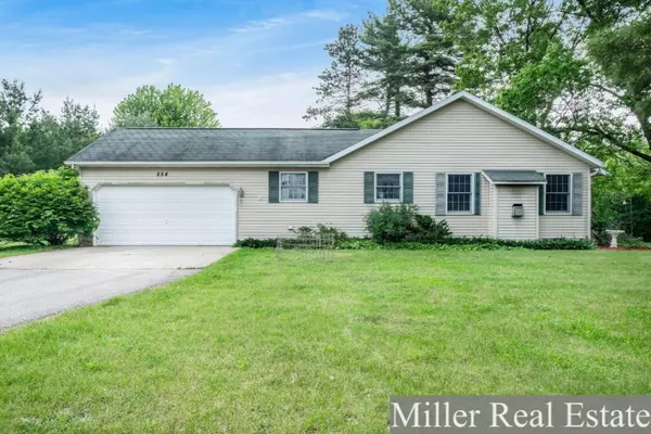 854 Ogimas Street, Hastings, MI 49058