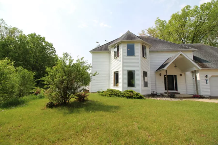 17111 Sierra Drive, Big Rapids, MI 49307