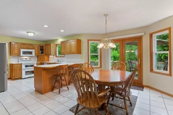 St. Joseph, MI 49085,891 Lincoln Pines Place