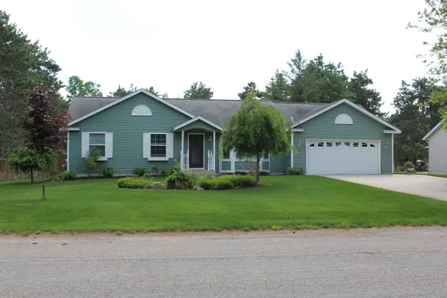 516 Forstrom SE Drive, Lowell, MI 49331