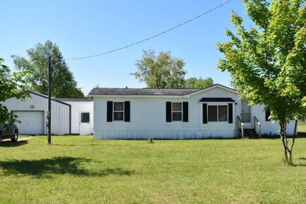 7928 Madison Road, Hesperia, MI 49421