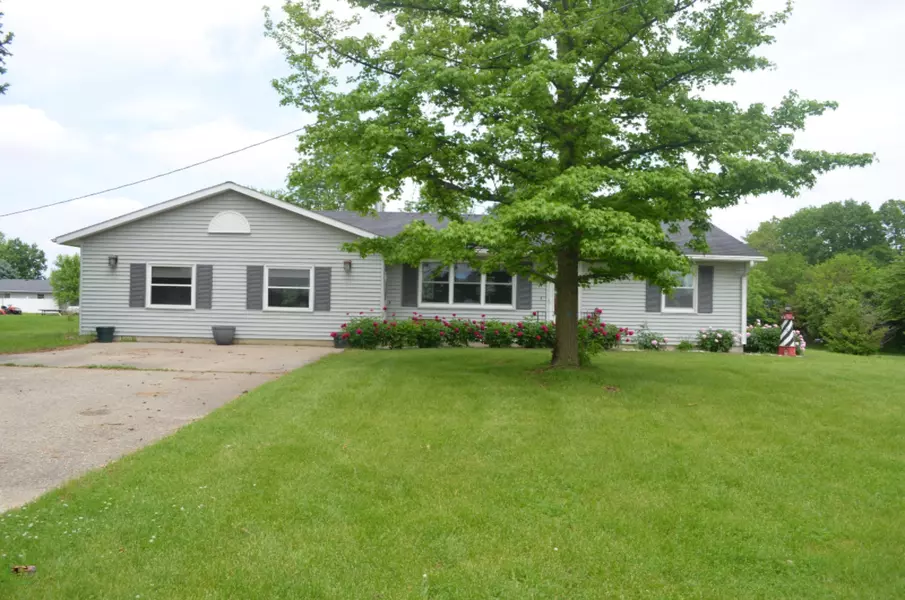 31986 W Colon Road, Colon, MI 49040