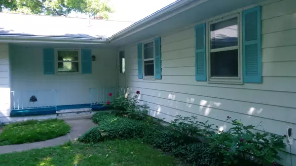 11750 N Lakeside Drive, Jerome, MI 49249