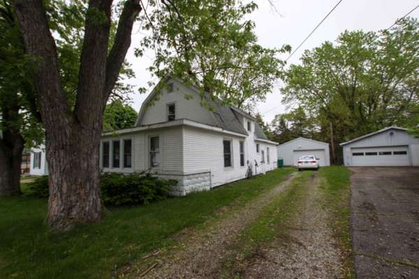 108 Jones Street, Dowagiac, MI 49047