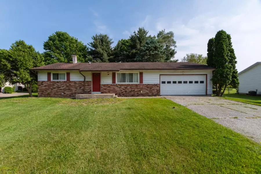 57225 Linda Avenue, Three Rivers, MI 49093