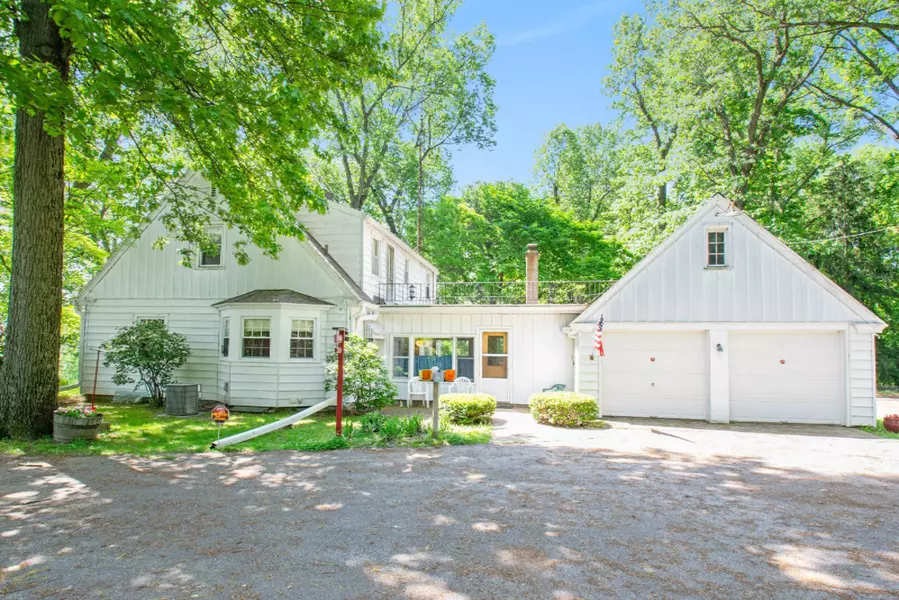 6520 Brush Lake Road, Eau Claire, MI 49111