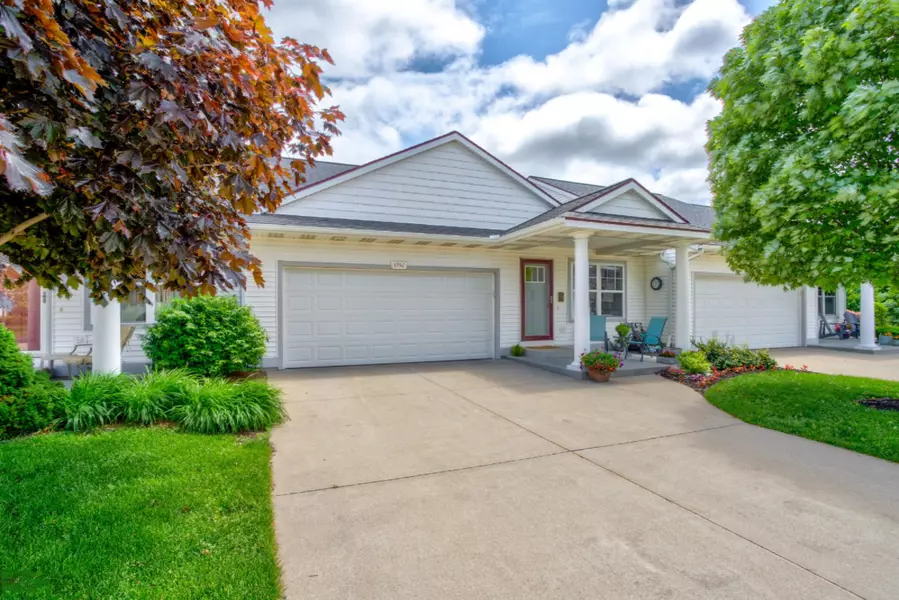 1354 E Pointe Ridge #15, Holland, MI 49423