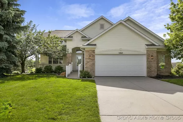 3863 Suntree Avenue, Hudsonville, MI 49426