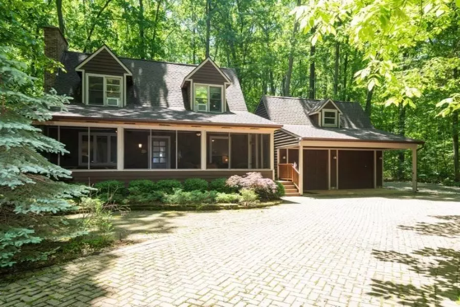 401 E Madison Avenue, New Buffalo, MI 49117