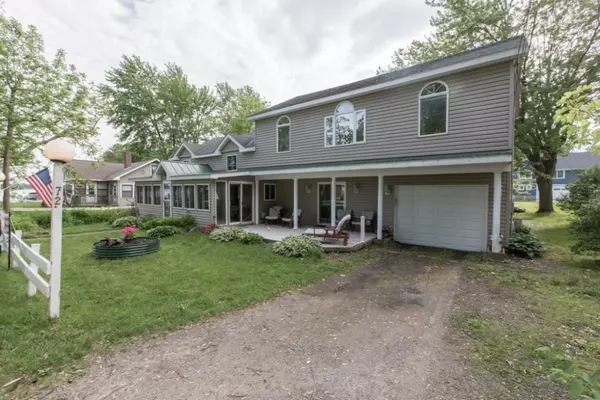 72 Oak Court, Brooklyn, MI 49230