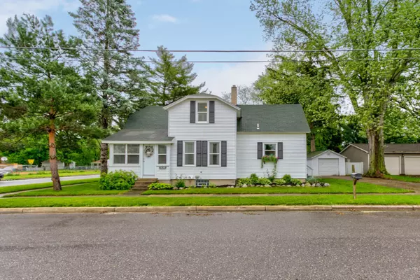 5650 School Avenue, Hudsonville, MI 49426