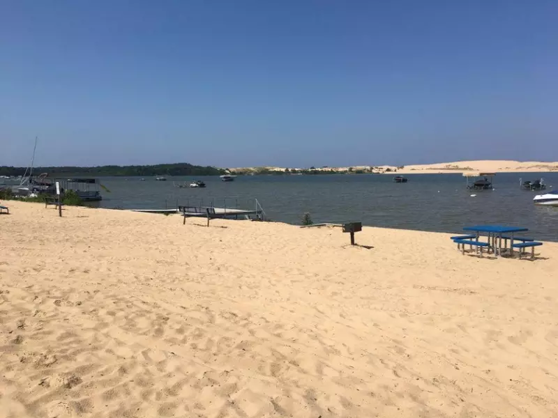 Para Sail Dr #25, Mears, MI 49436