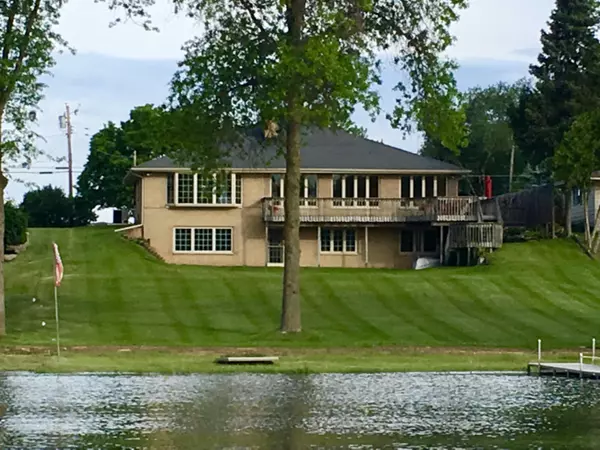 12141 Highview Shores, Vicksburg, MI 49097