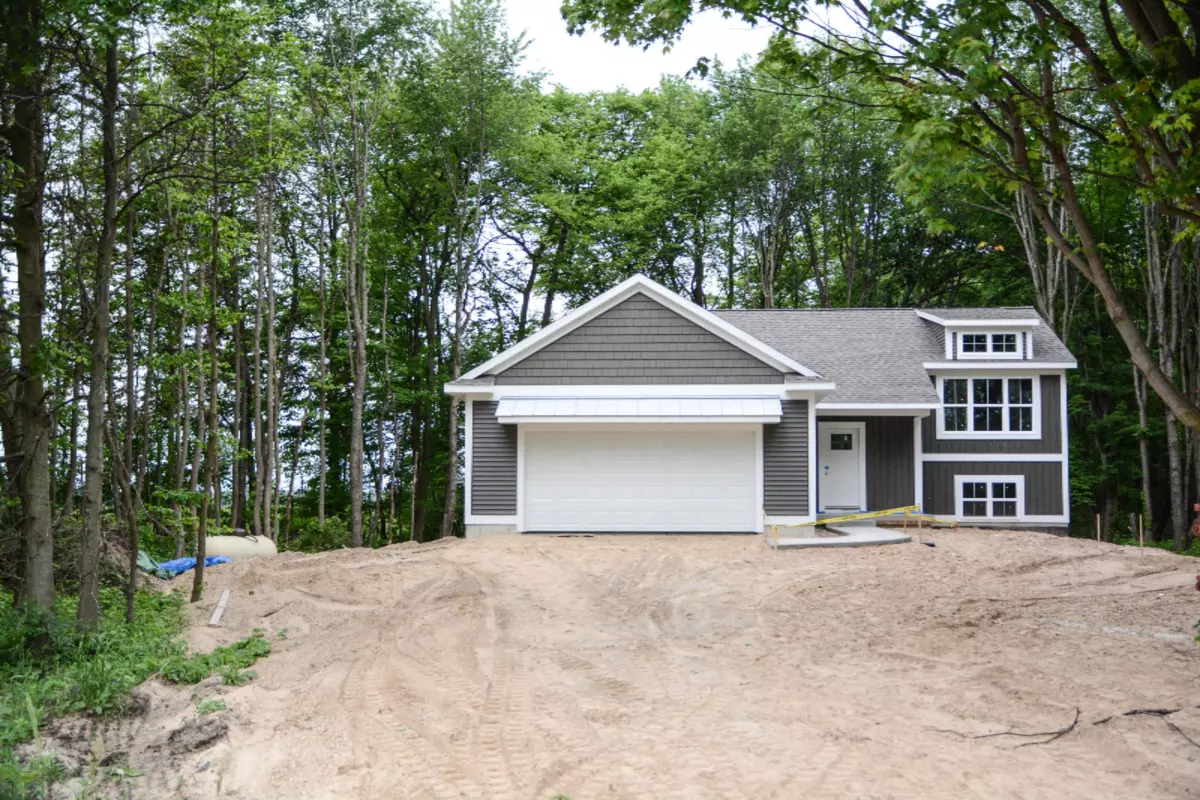 West Olive, MI 49460,13441 Young Forest Court