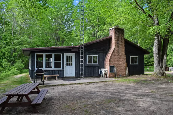 Manistee, MI 49660,2328 Bialik Road