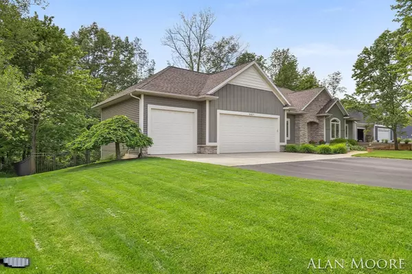 Rockford, MI 49341,9481 Arrowcrest NE Drive