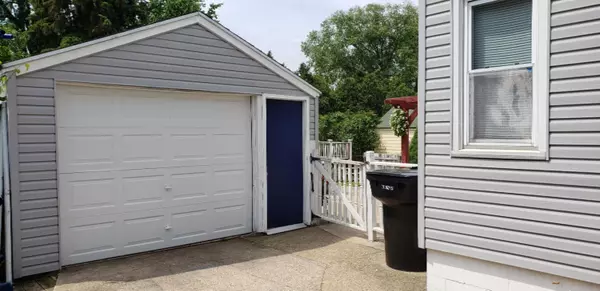 Wyoming, MI 49548,30 41st SW Street