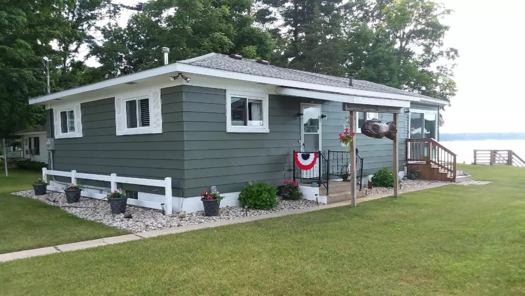 5331 Front St Street, Newaygo, MI 49337