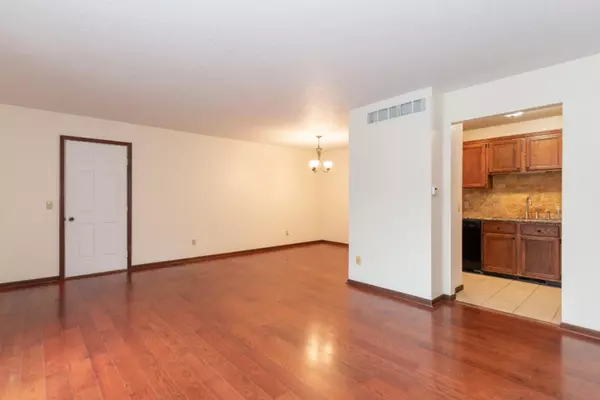 Portage, MI 49024,10066 Pepperell Court