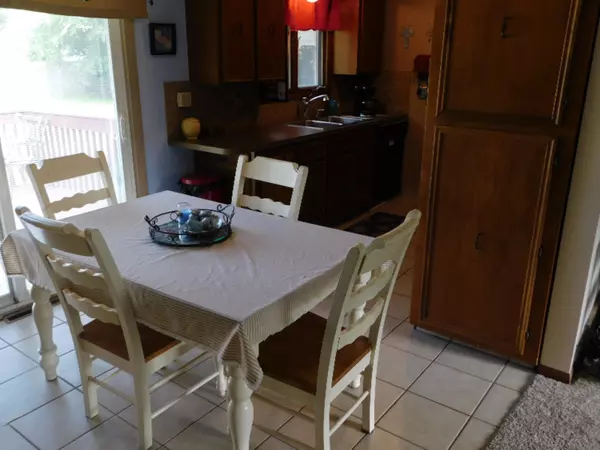 Jenison, MI 49428,8119 Lamplight Drive