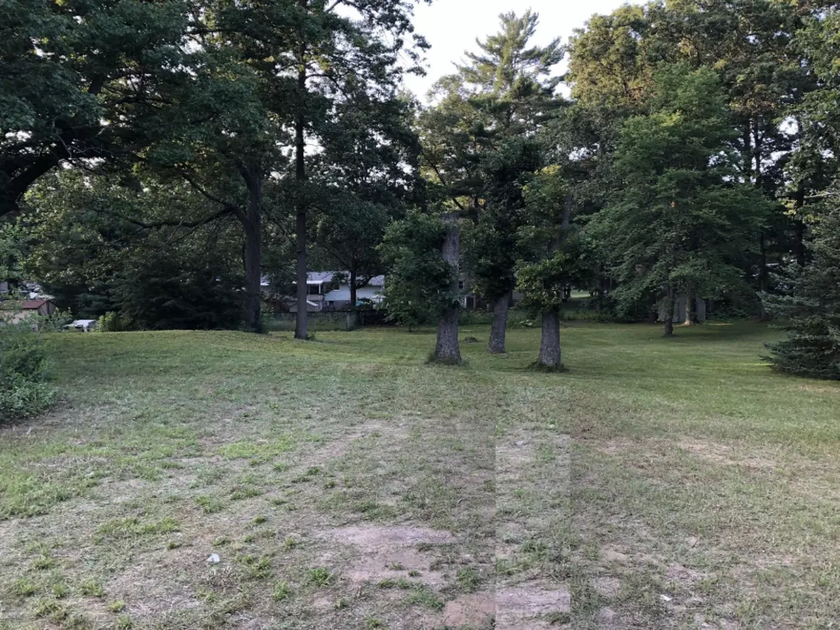 Grand Haven, MI 49417,15705 Comstock Street