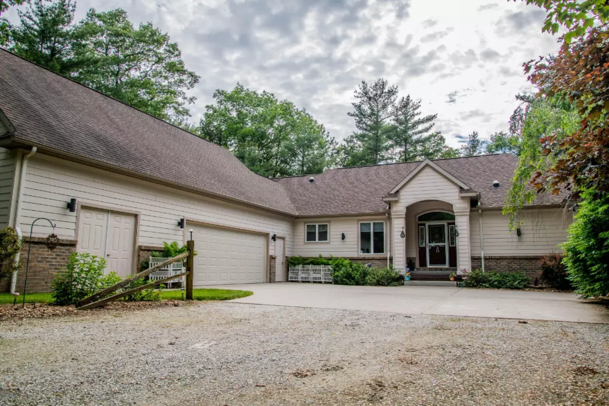 Whitehall, MI 49461,1258 W Timber Trail Drive