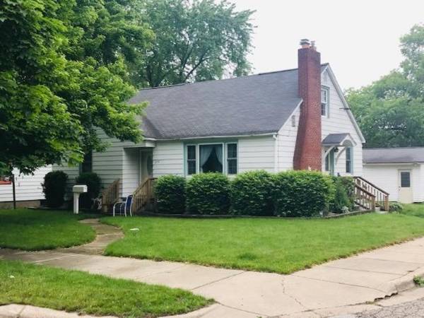 272 4th Avenue, Manistee, MI 49660