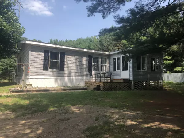 949 22 Mile Rd NW Road, Grant, MI 49327