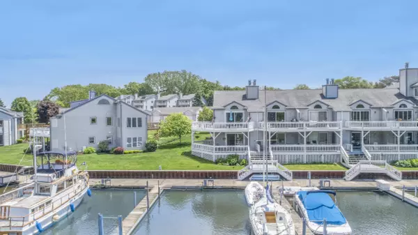 352 Mariners Cove #37, Douglas, MI 49406