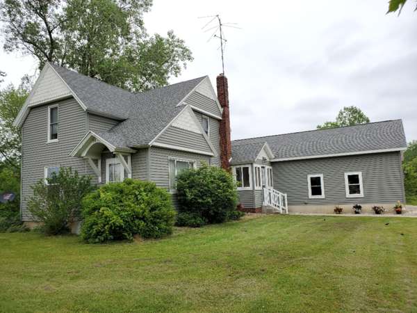 3627 10th, Wayland, MI 49348