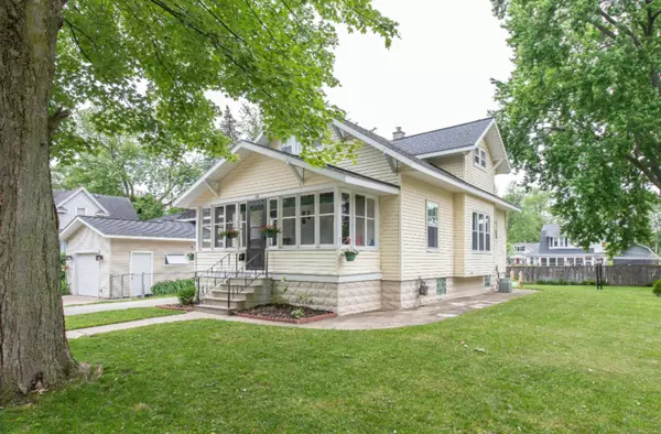 Zeeland, MI 49464,120 S Park Street