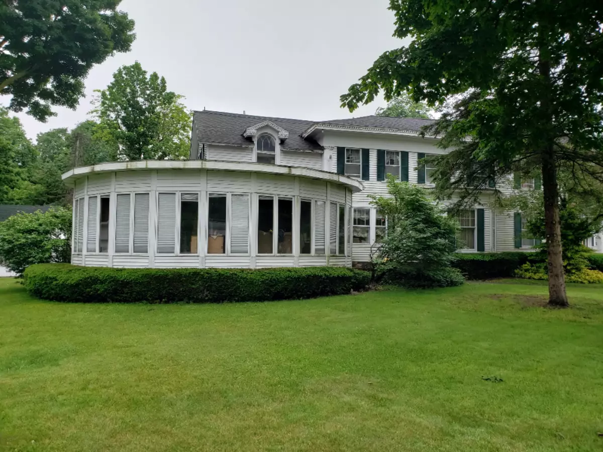 Constantine, MI 49042,415 Centreville Road