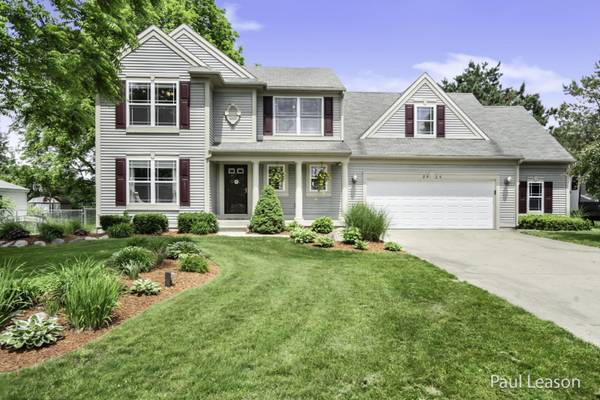 2505 Pond View NE Drive, Belmont, MI 49306