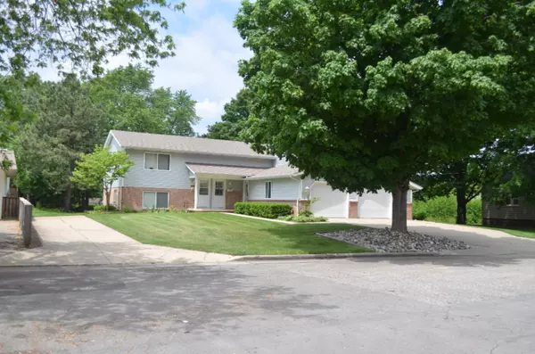 Wyoming, MI 49519,2715-2717 Hague SW Avenue