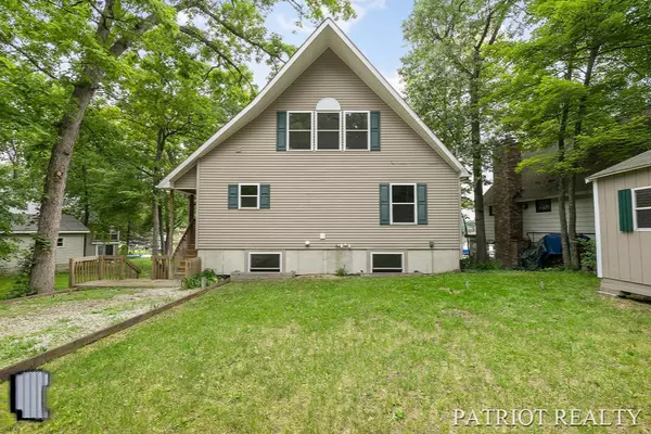 Newaygo, MI 49337,8696 Vista Drive