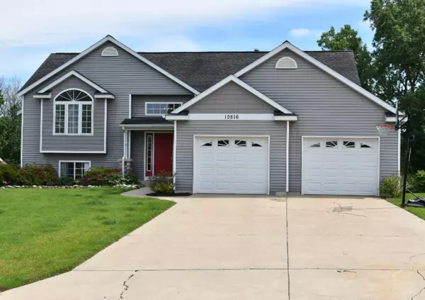 Zeeland, MI 49464,10816 Wood Ridge Drive