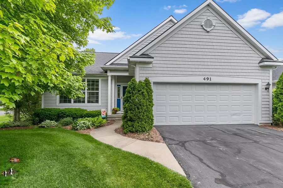 491 Hunters Run Circle, Holland, MI 49423