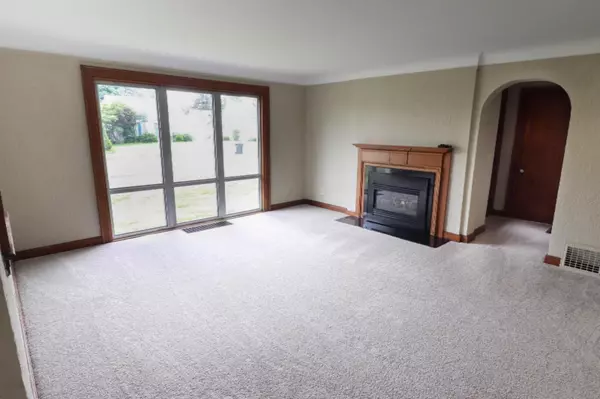 Wyoming, MI 49548,31 Buckingham SW Street