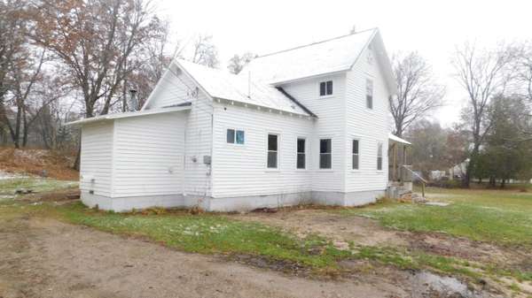 201 Curve Street, Newaygo, MI 49337