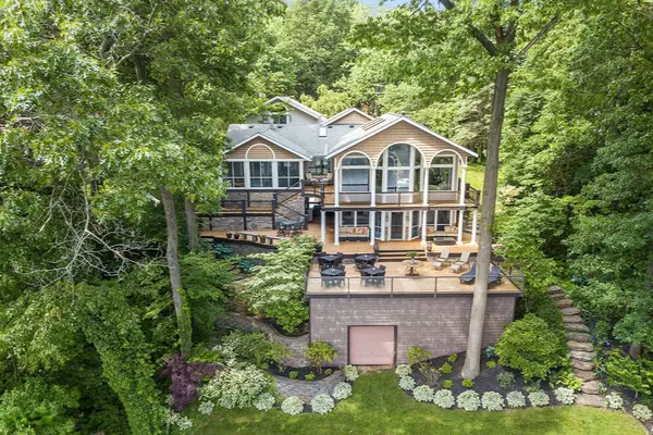 Saugatuck, MI 49453,6375 Lake Ridge Drive