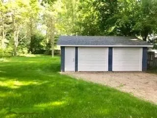 Grand Haven, MI 49417,15968 Cedar Avenue