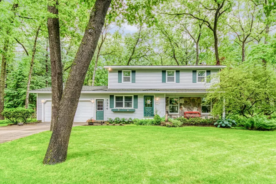 7374 Sheffield SE Drive, Ada, MI 49301