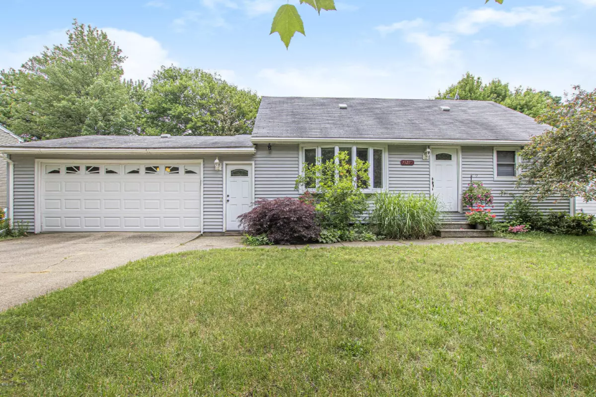 Grand Haven, MI 49417,15275 Pine Street