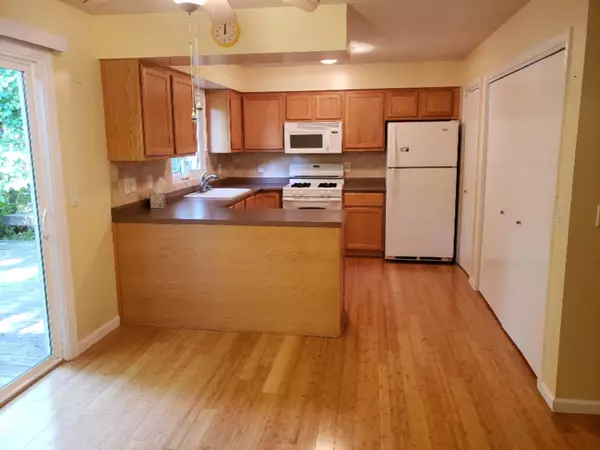 Fruitport, MI 49415,35 W Beech Street