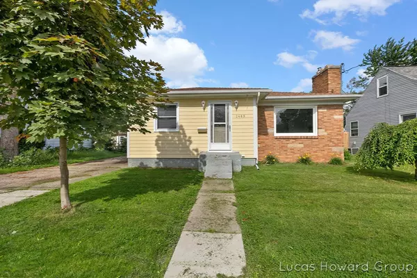 2469 Wyoming SW Avenue, Wyoming, MI 49519