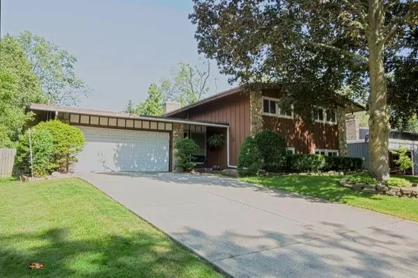 East Grand Rapids, MI 49506,1444 Pinecrest SE Avenue