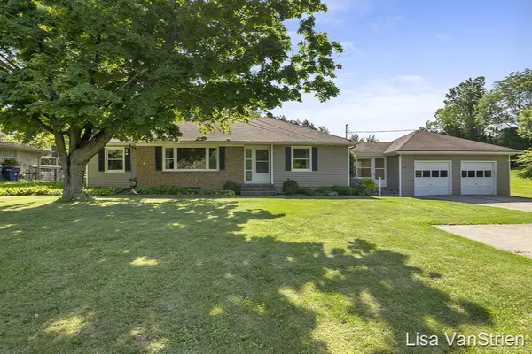 906 Maryland NE Avenue, Grand Rapids, MI 49505