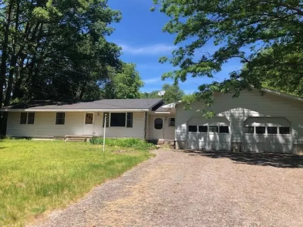 5960 W Decker Road, Ludington, MI 49431