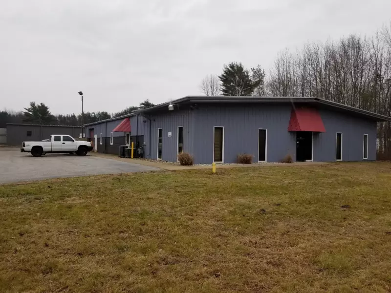 18688 174th Avenue, Spring Lake, MI 49456